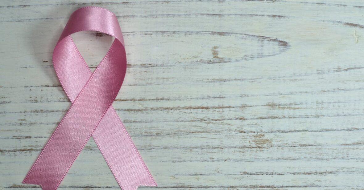 découvrez les causes et remèdes des démangeaisons mammaires. apprenez à soulager cette gêne courante et à identifier les facteurs déclenchants. informez-vous sur les soins appropriés pour des seins sains et confortables.