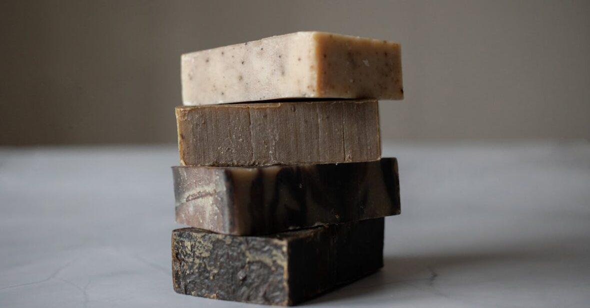 découvrez nos délicieuses soupes détox qui allient saveurs et bien-être. parfaites pour purifier votre organisme, ces recettes vous aideront à vous sentir léger et revitalisé. idéales pour une alimentation saine et équilibrée.